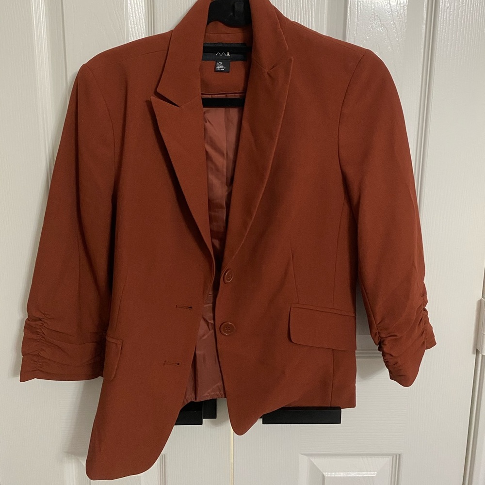 Cute Blazer with Rouging